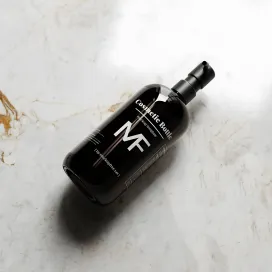 Black Pump Bottle Featuring an Eucalyptus Plant 04